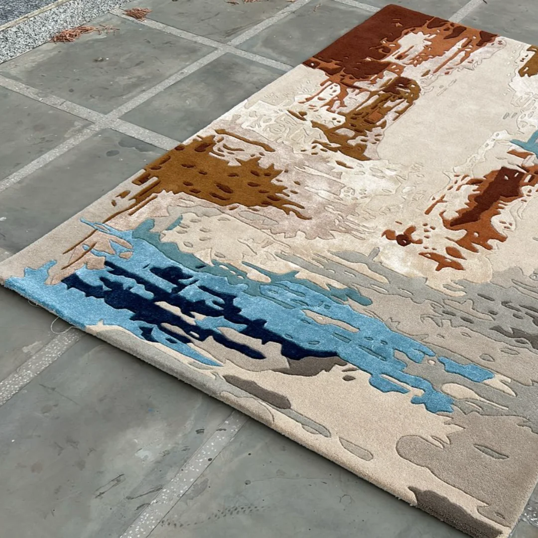 Hand-Tufted Viscose & Wool Rug - Image 2