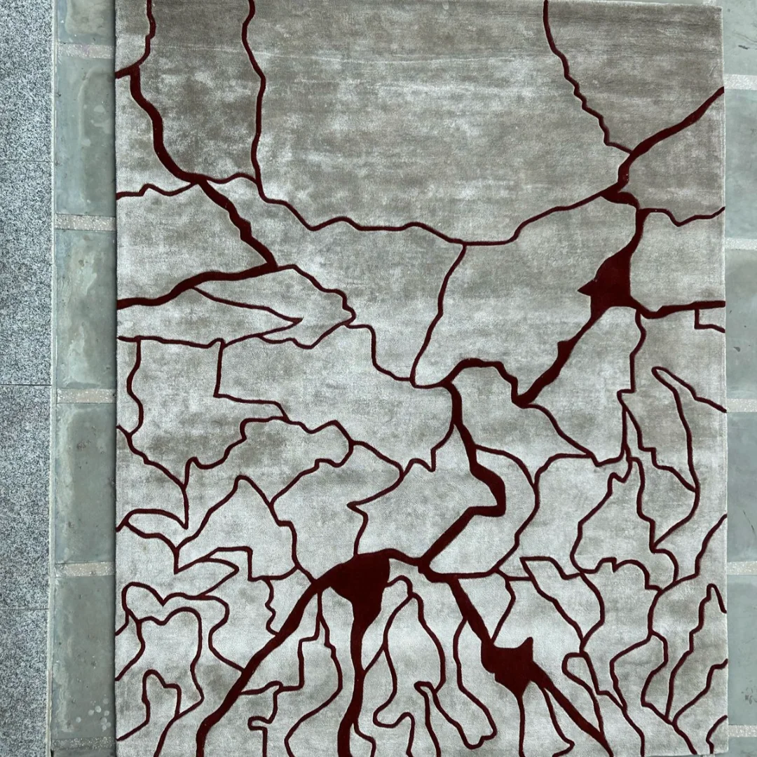 Hand-Tufted Viscose & Wool Rug - Image 4